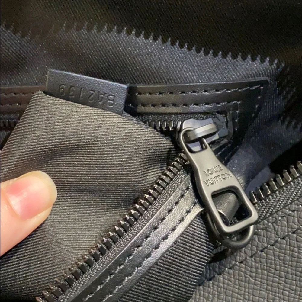 Louis Vuitton Virgil Abloh FW19 Rainbow Runway Keepall Duffle Travel Bag